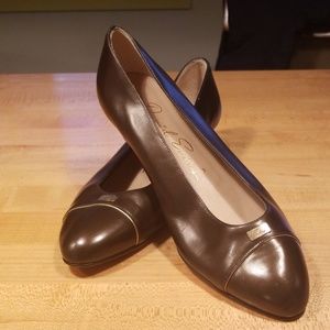 David Evins low heels